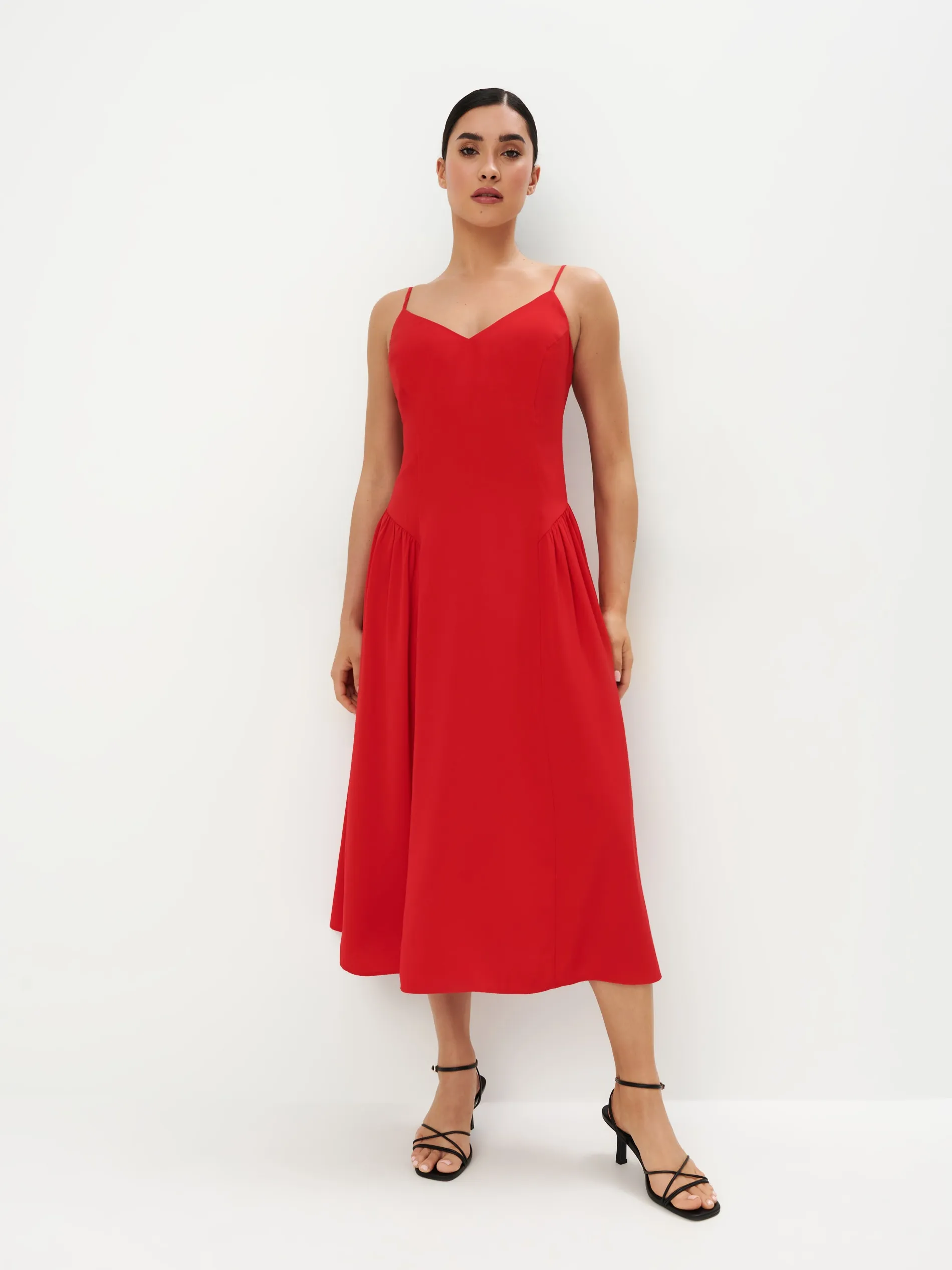 Abito midi con spalline