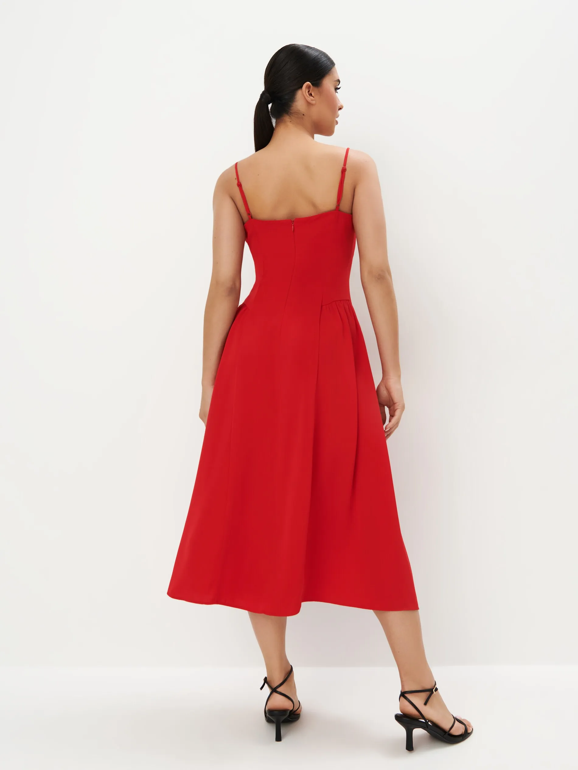 Abito midi con spalline