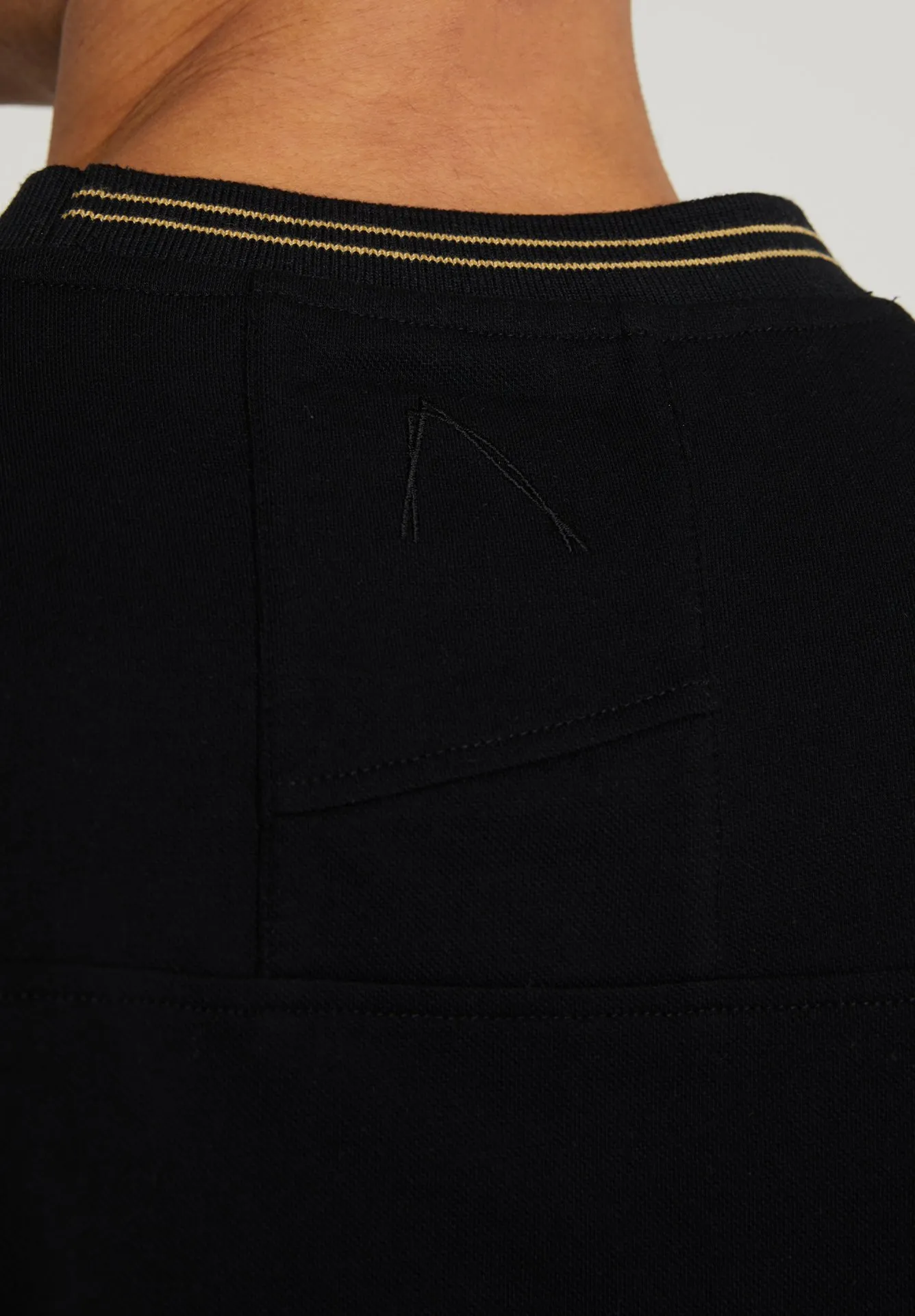 ARTEMIS - T-shirt basic