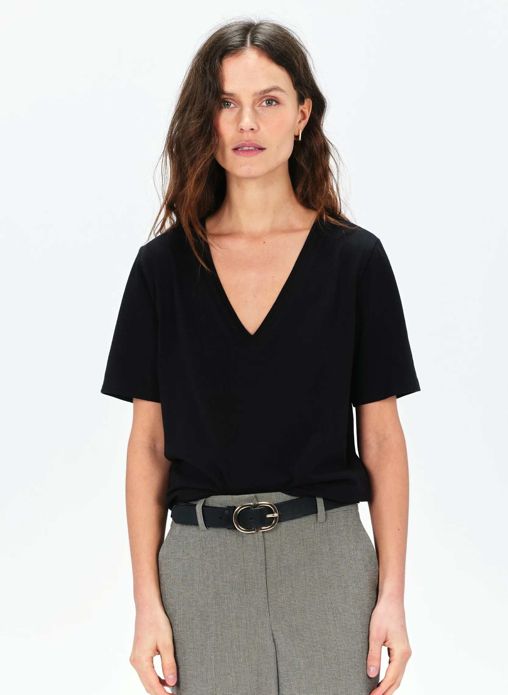  CAROLL   TSALLY - T-shirt scollo a V in cotone | Nero