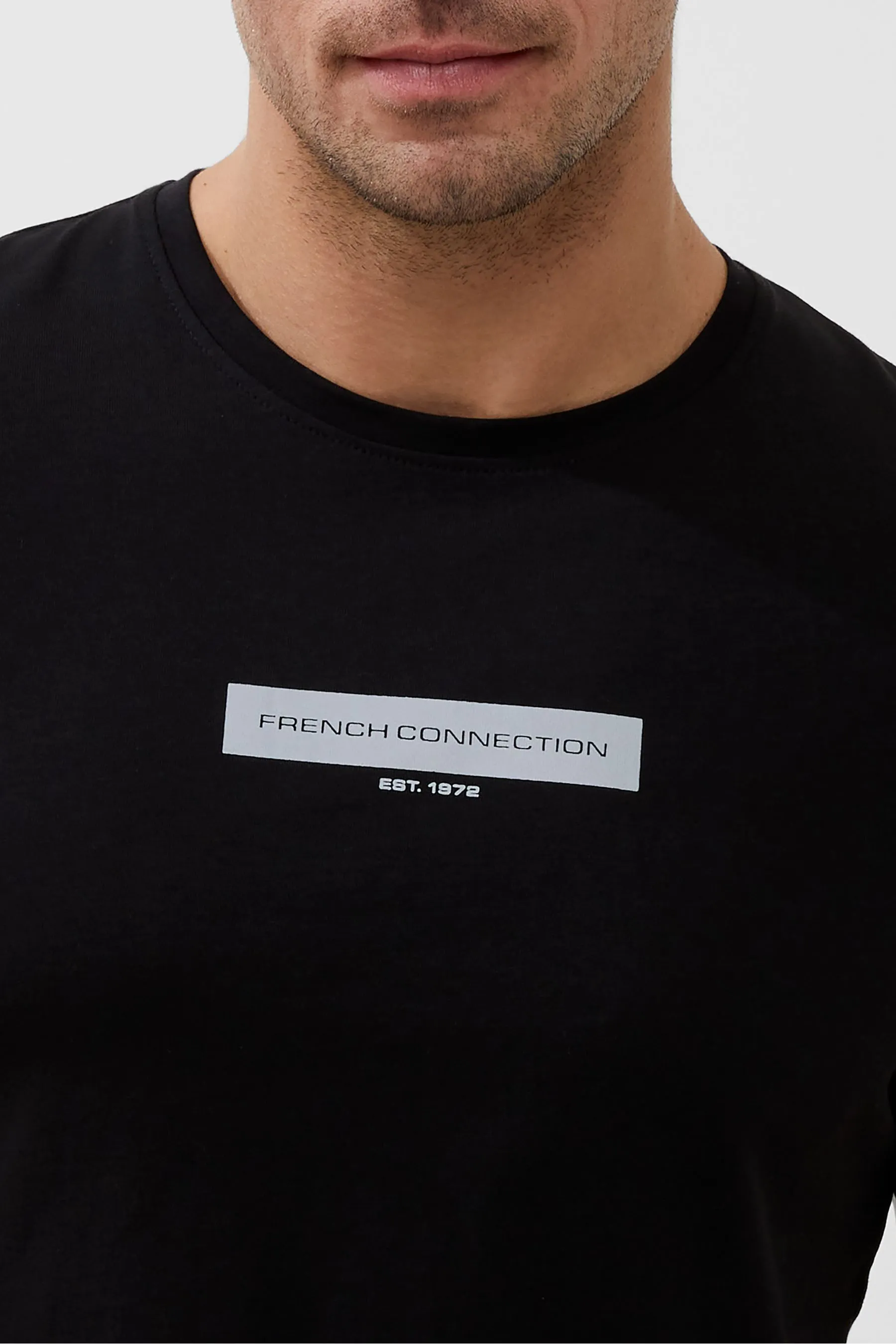 French Connection - Nero bio con grafica logo squadrato - Maglietta