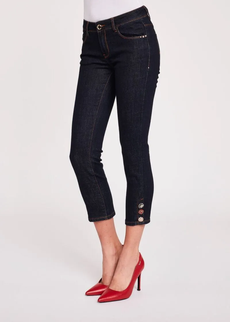 Jeans con bottoni gioiello