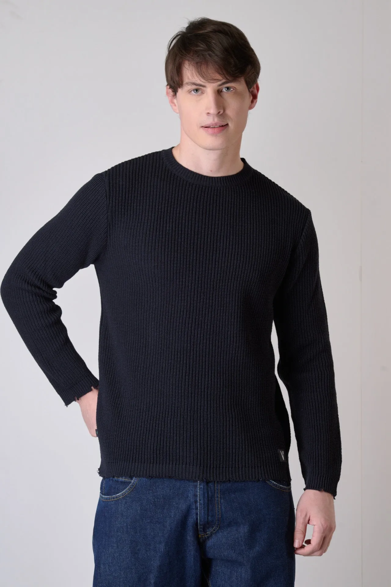 Maglioncino girocollo Blu con Strappi
