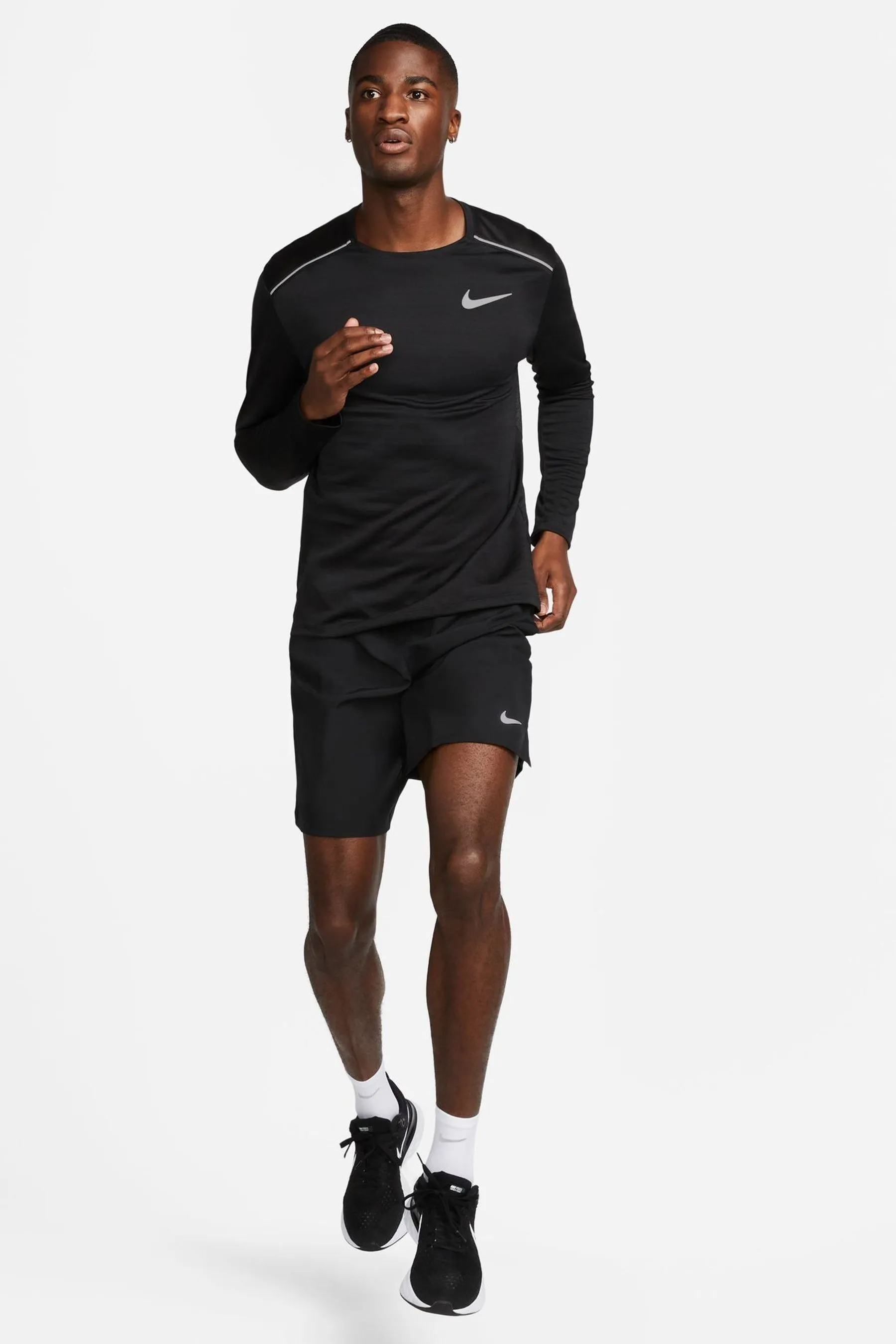 Nike - Dri-FIT Challenger - Shorts da running senza fodera    