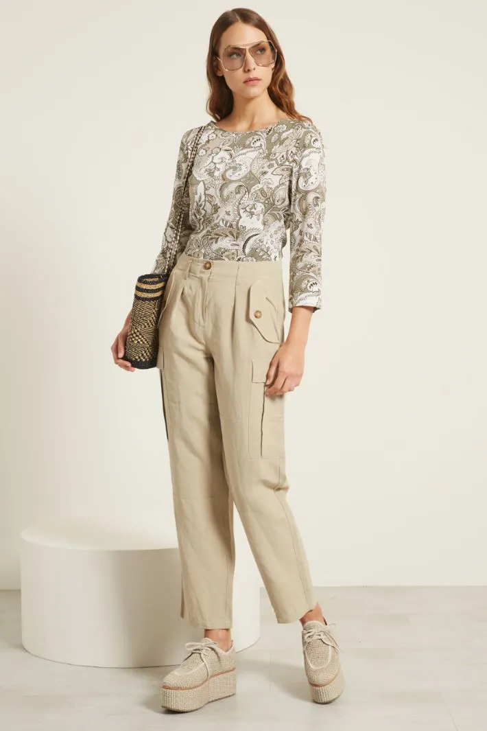 Pantaloni con tasche