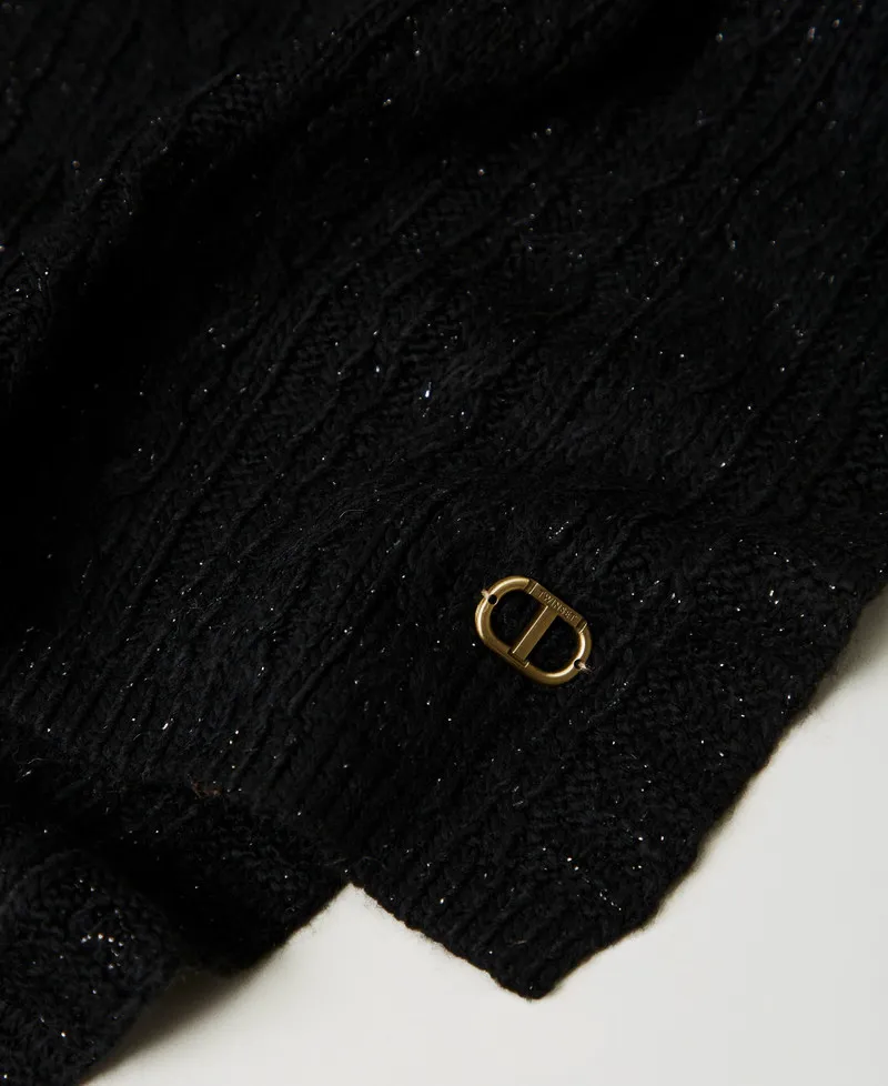 Sciarpa in maglia con lurex a trecce