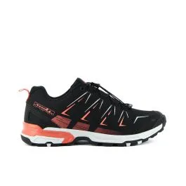 Sneakers nere da trekking