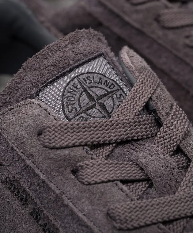 Stone Island Sneakers in camoscio grigio con logo 80FWS0101