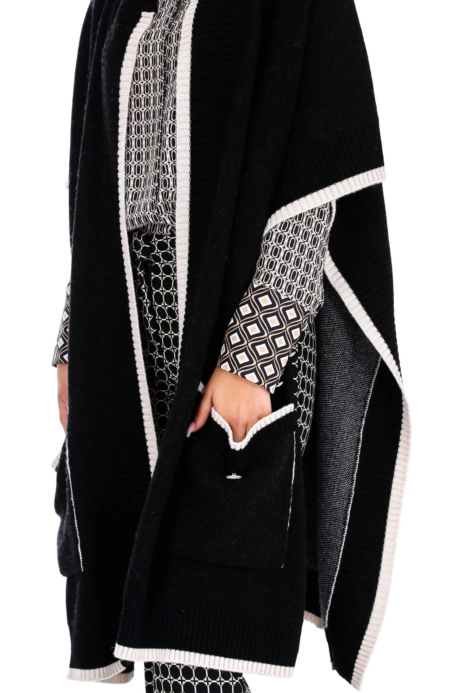W2-MTP01 Mantella Black&White  